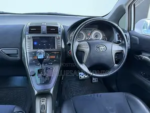 Toyota Blade 2009 White