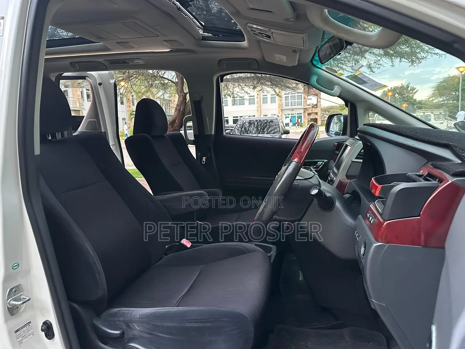 Toyota Alphard 2.4 Petrol AWD 2009 White