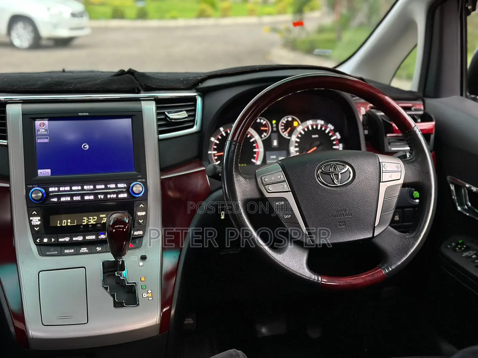 Toyota Alphard 2.4 Petrol AWD 2009 White