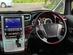 Toyota Alphard 2.4 Petrol AWD 2009 White