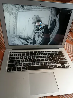 Laptop Apple MacBook Air 2017 8GB Intel Core i5 HDD+SSD 128GB