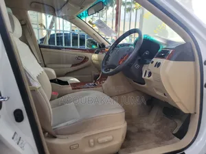 Toyota Crown 2004 White