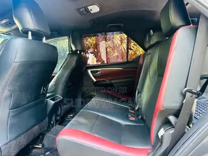 Toyota Fortuner 2023 Gray