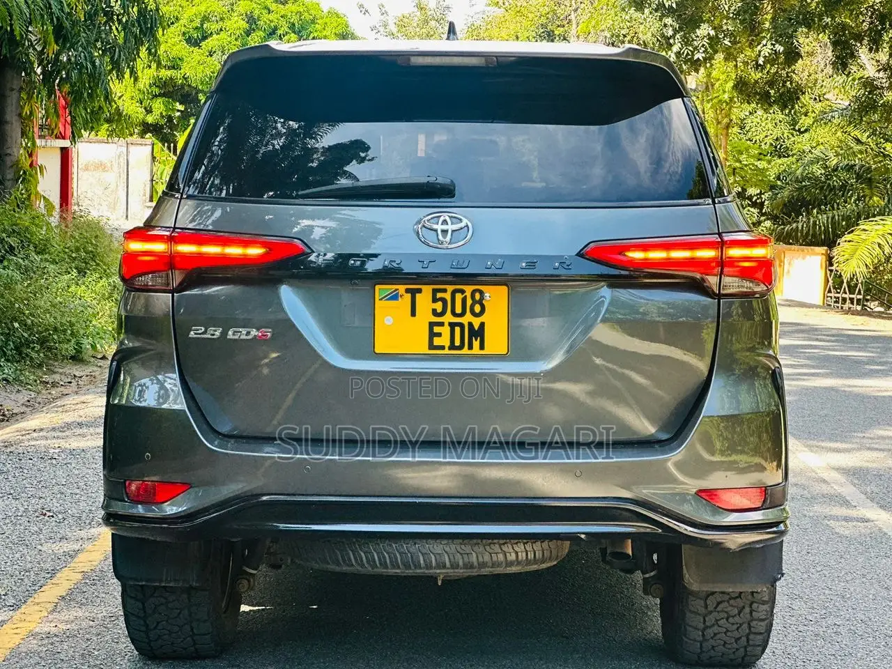 Toyota Fortuner 2023 Gray