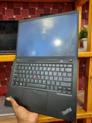 Laptop Lenovo ThinkPad T14s G4 16GB Intel Core i7 SSD 512GB