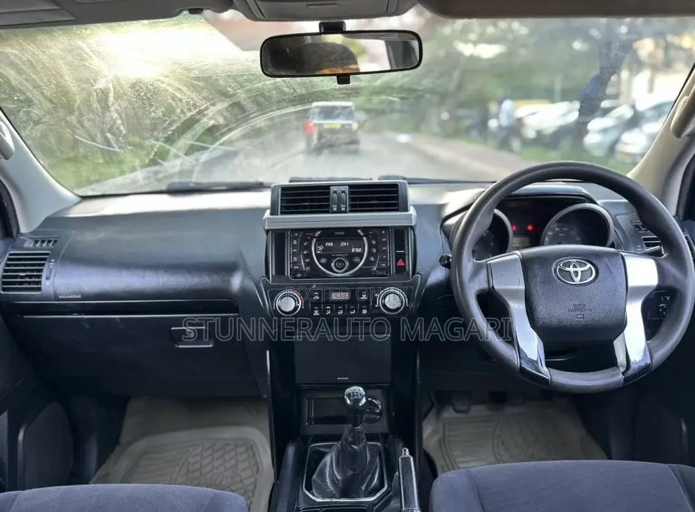 Toyota Land Cruiser Prado 2014 Gray