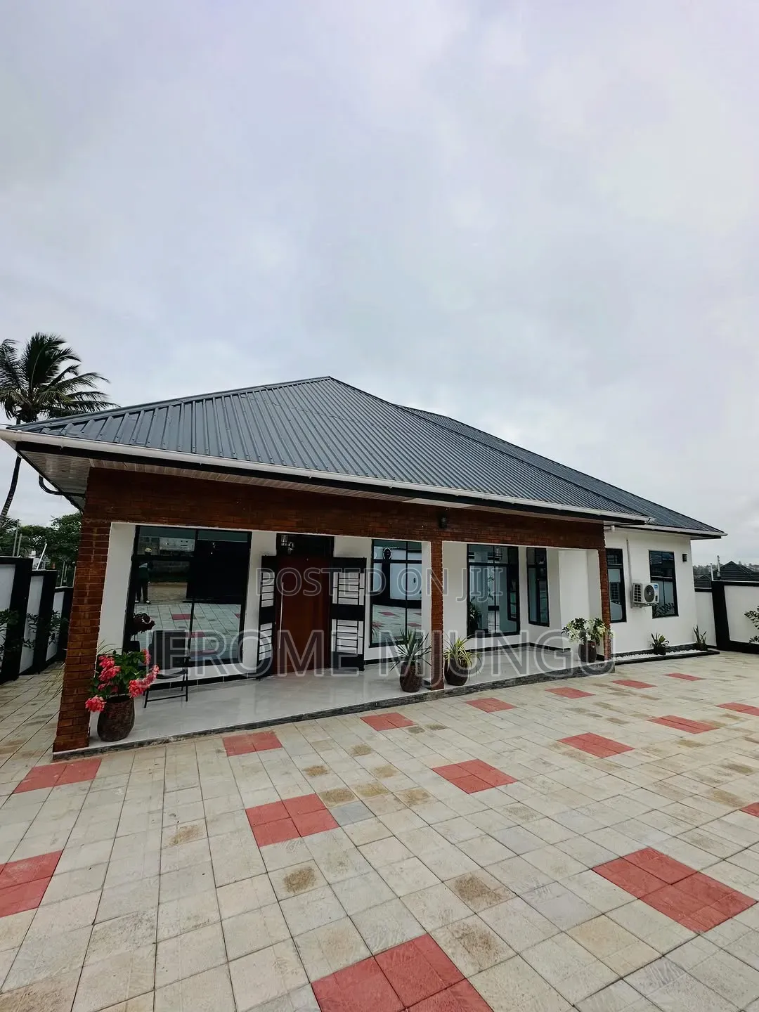 4bdrm House in Goba for sale