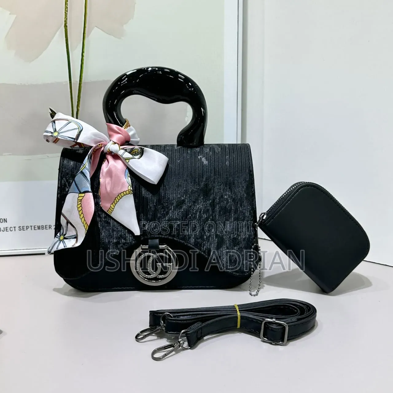 Luxury Mini Bags/Mikoba Midogo Ya Kisasa Yenye Mvuto Kwa Wadada