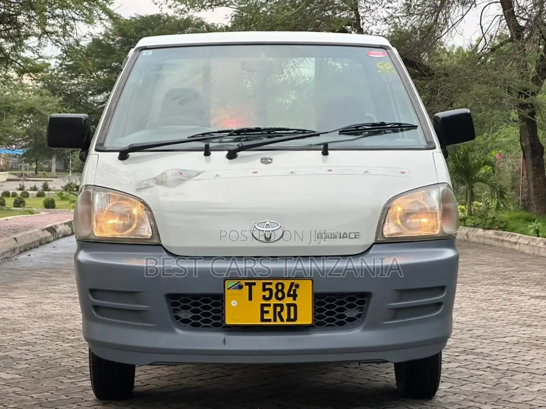 Toyota TownAce 2004 White