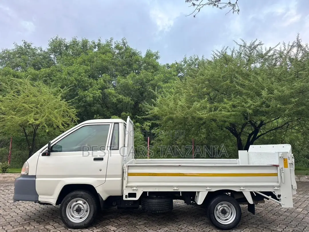 Toyota TownAce 2004 White