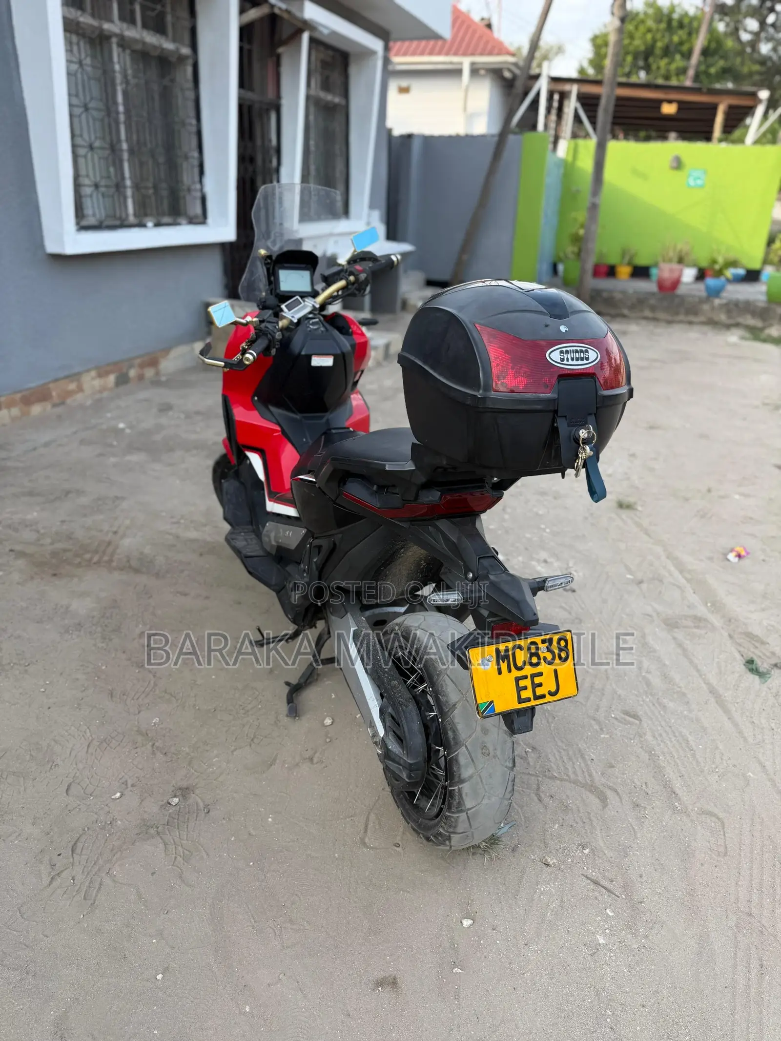 Honda Steed 2022 Red