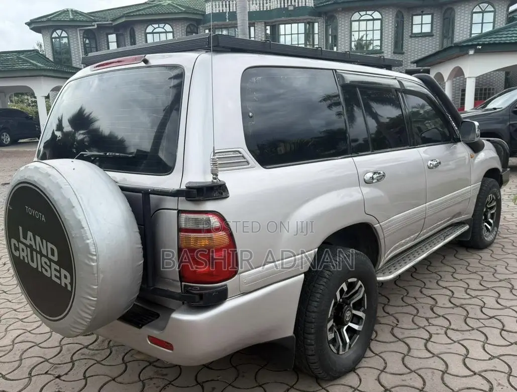 Toyota Land Cruiser 100 4.2 TD 2005 Silver