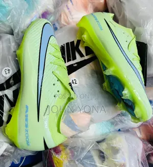 Nike Airzoom Mercurial Vapor 16 Elite Football Boots in a Limelight