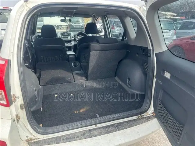 Toyota RAV4 2007 White