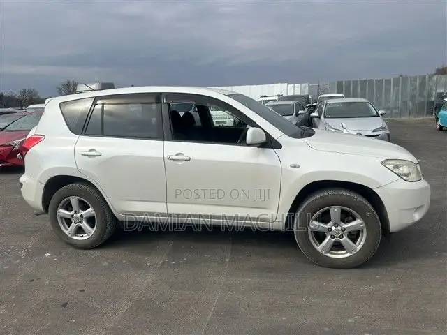 Toyota RAV4 2007 White