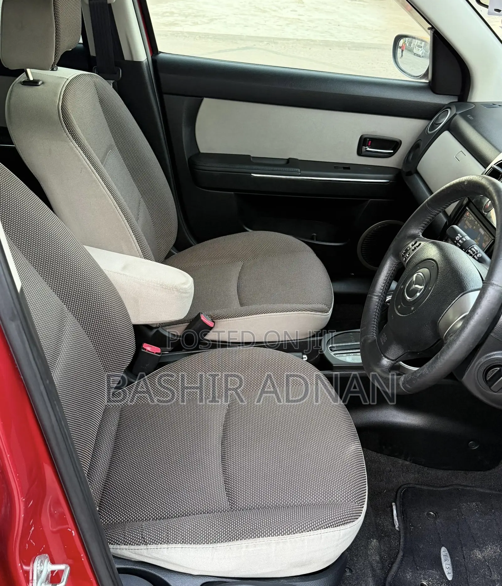 Mazda Verisa 2011 Red