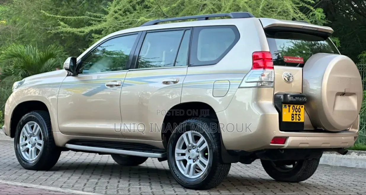 Toyota Land Cruiser Prado 2011 Beige
