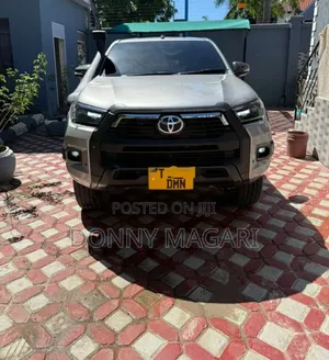 Toyota Hilux 2015 Gray
