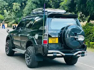 Toyota Land Cruiser Prado 2002 Green