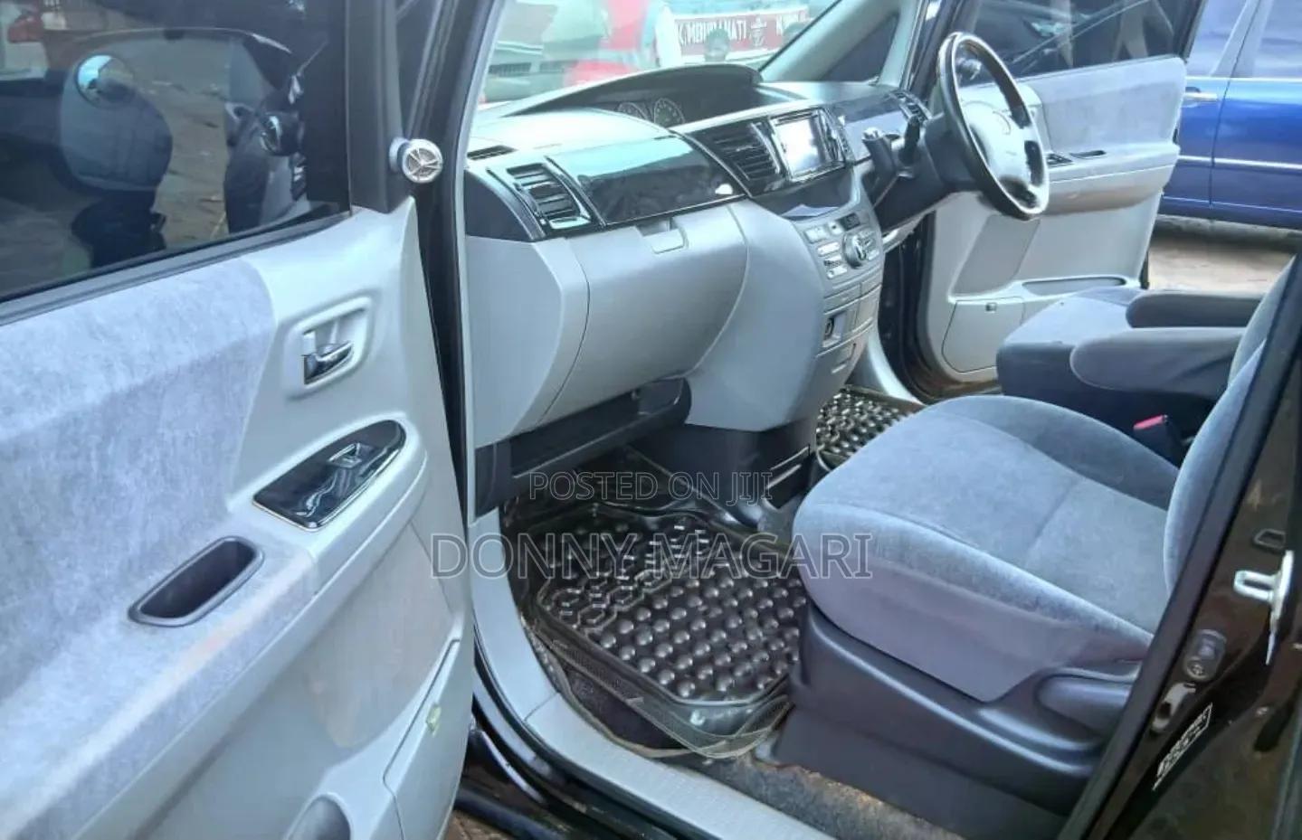 Toyota Noah 2006 Black
