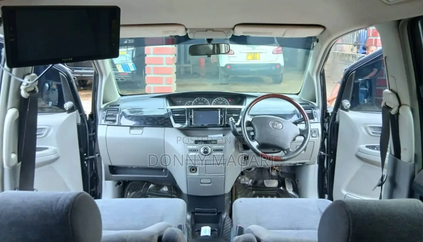 Toyota Noah 2006 Black
