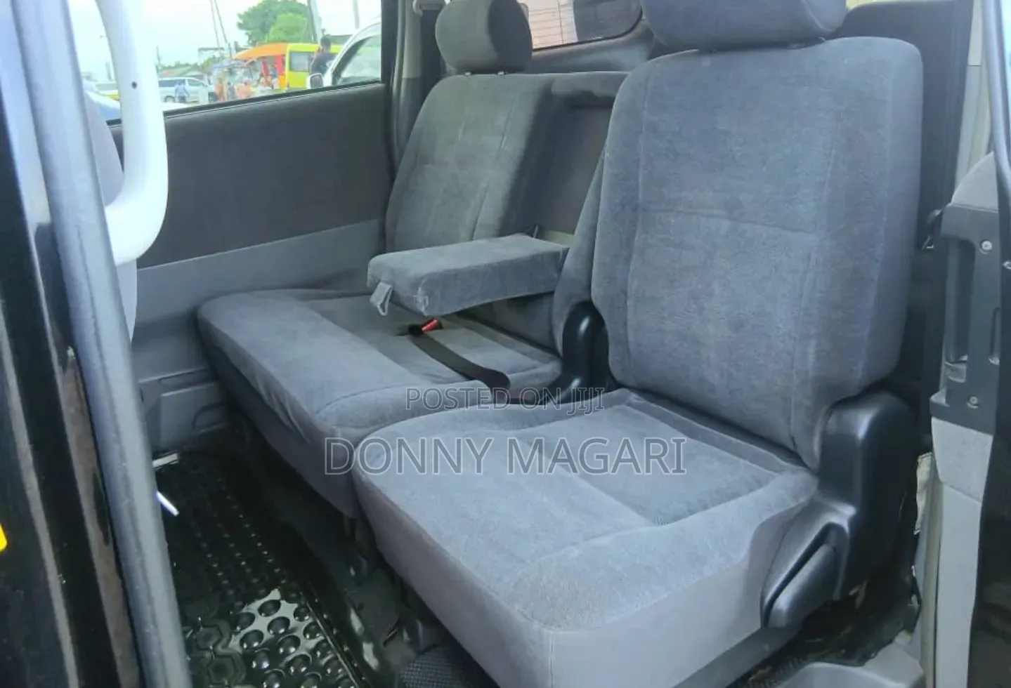 Toyota Noah 2006 Black