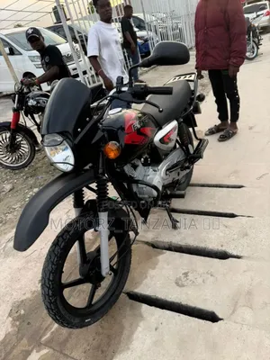 Bajaj Boxer X125 2025 Black