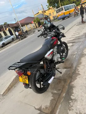 Bajaj Boxer X125 2025 Black