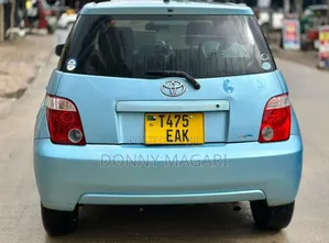 Toyota IST 2006 Blue