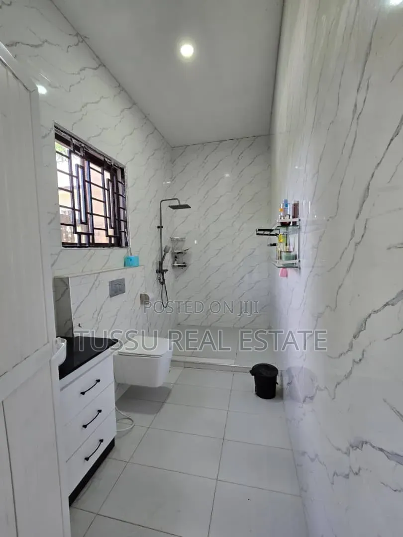 3bdrm House in Mboma Rd,Near Jambo, Kinondoni for sale