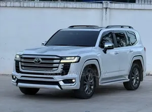 Toyota Land Cruiser 2024 White