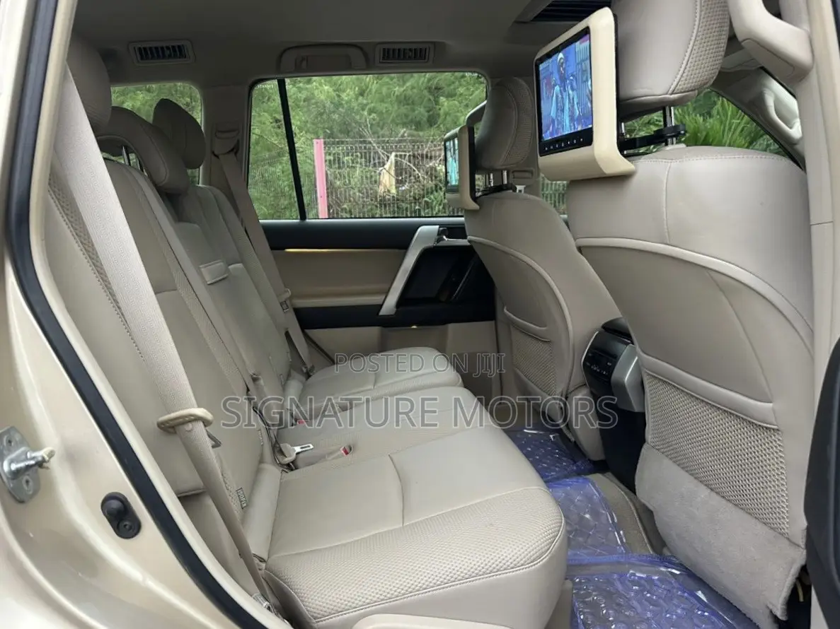 Toyota Land Cruiser Prado 3.0 TD 2011 Beige