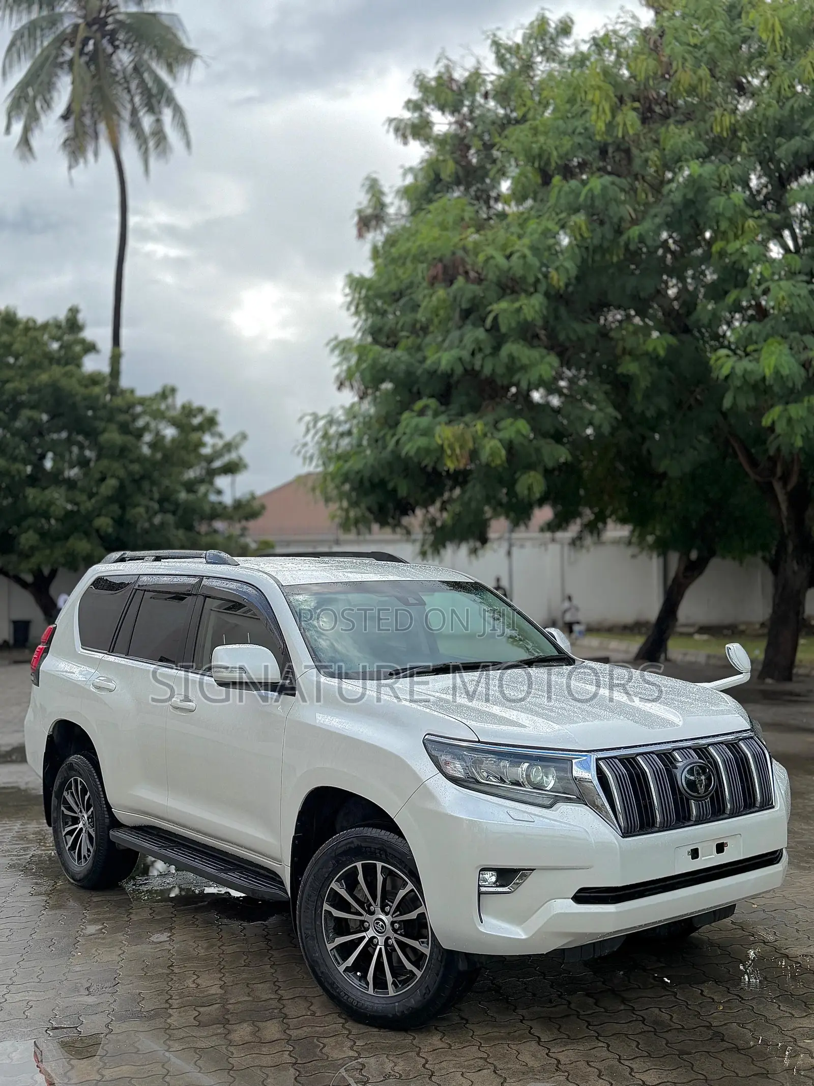 Toyota Land Cruiser Prado 2.8 2021 White