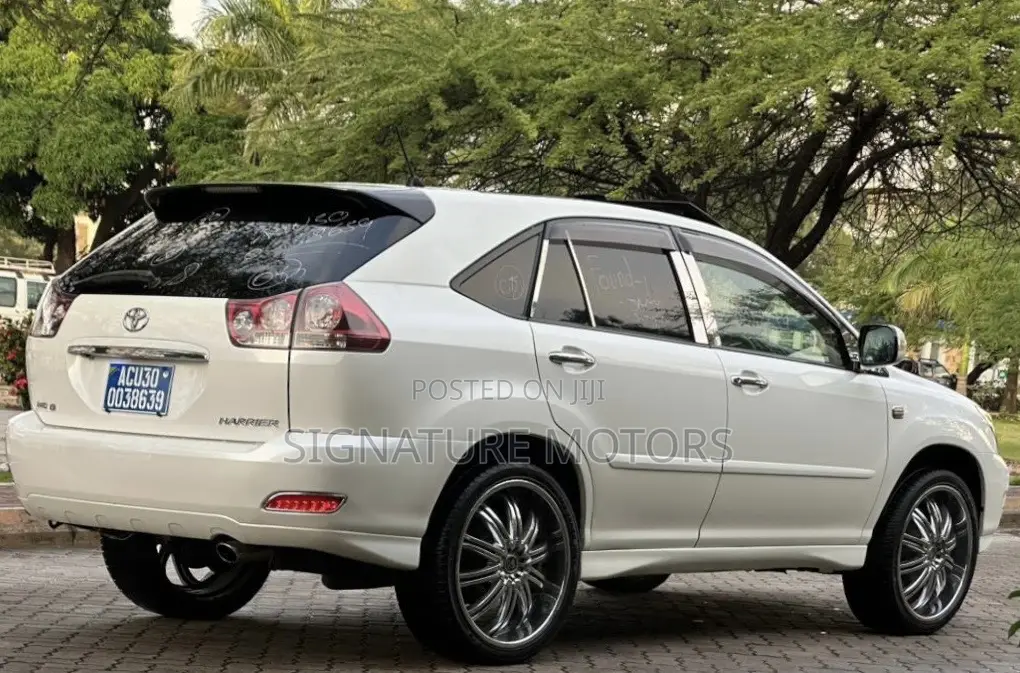 Toyota Harrier 2.4 2006 White