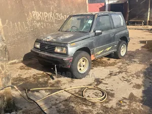 Suzuki Escudo 1991 Purple