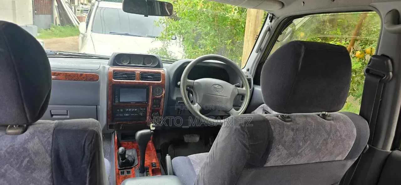 Toyota Land Cruiser Prado 2006 Silver