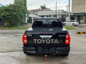 Toyota Hilux 2.4 Diesel 2020 Black