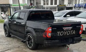 Toyota Hilux 2.4 Diesel 2020 Black
