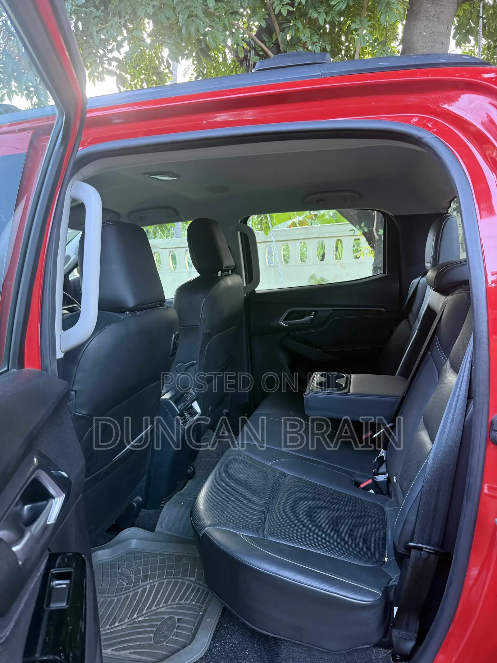 Isuzu D-MAX 2023 Red