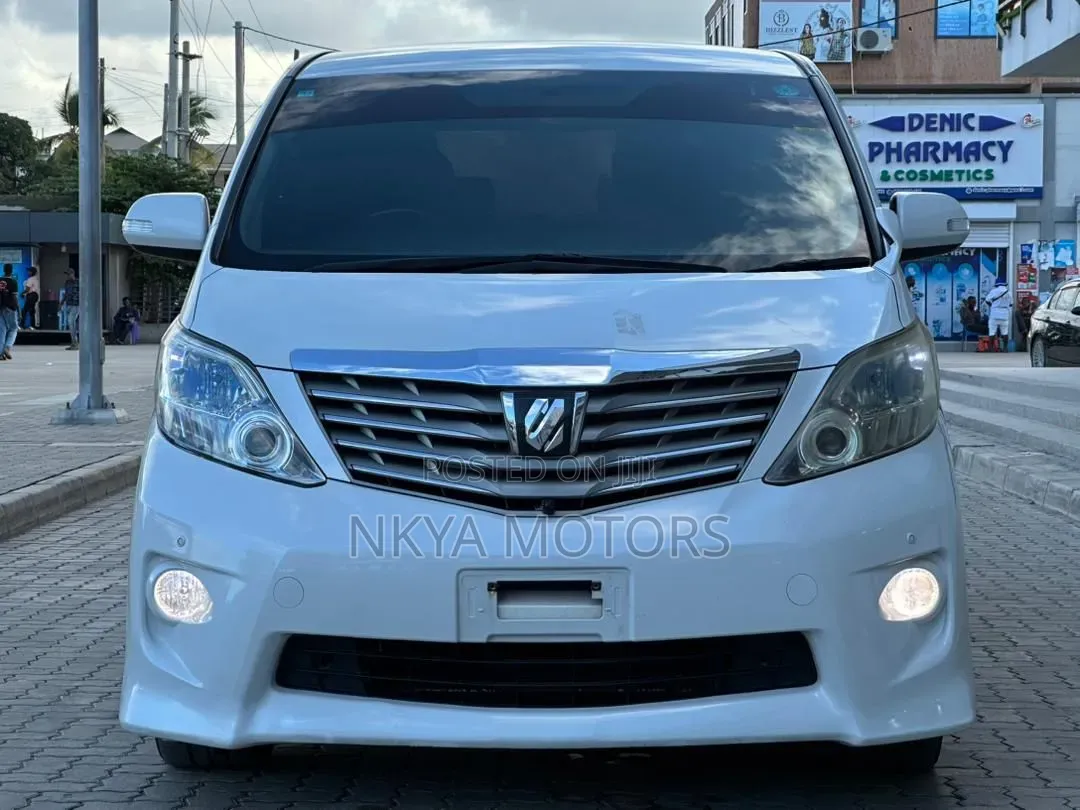 Toyota Alphard 2010 White