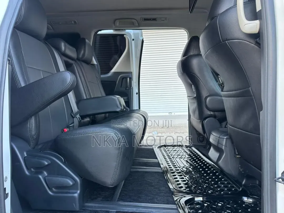 Toyota Alphard 2010 White