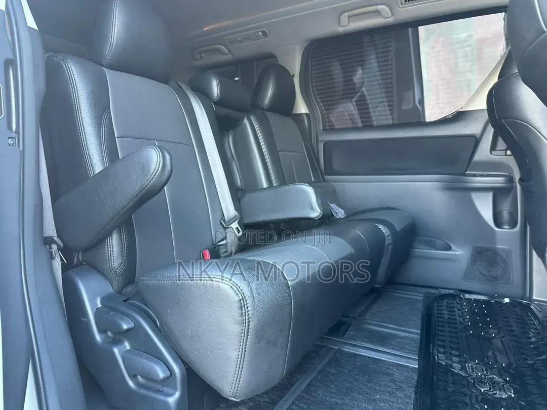 Toyota Alphard 2010 White