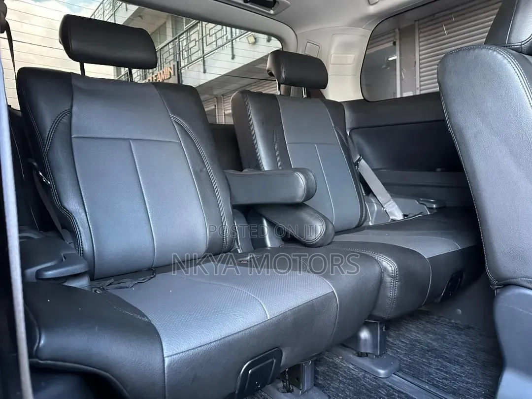 Toyota Alphard 2010 White