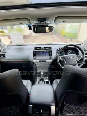 Toyota Land Cruiser Prado 2.7 2023 White