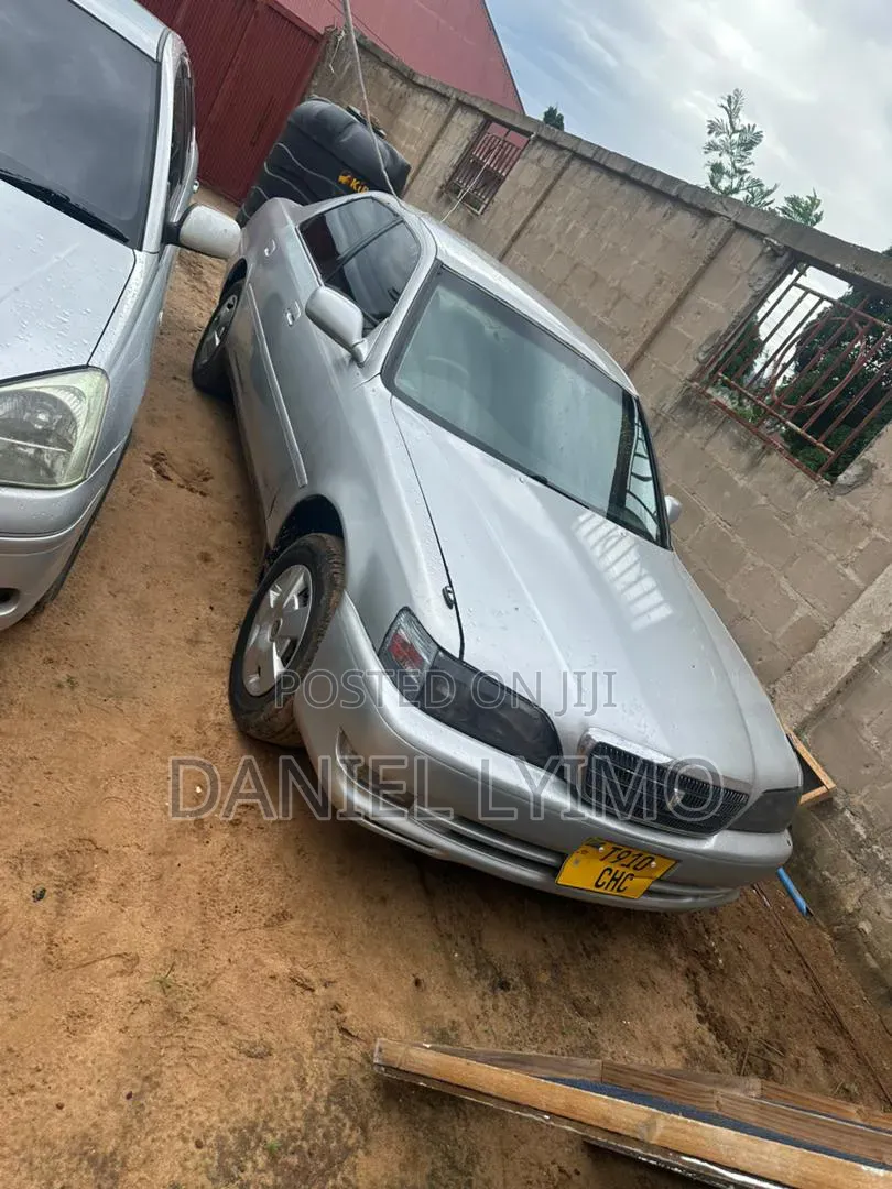 Toyota Cresta 2002 Silver