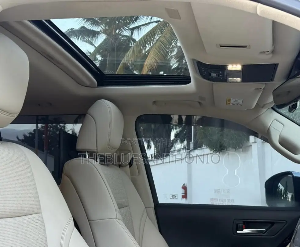 Toyota Land Cruiser 2024 White