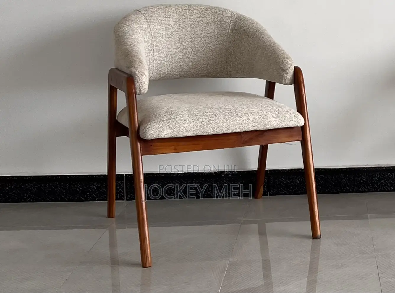 Arm Chair, New