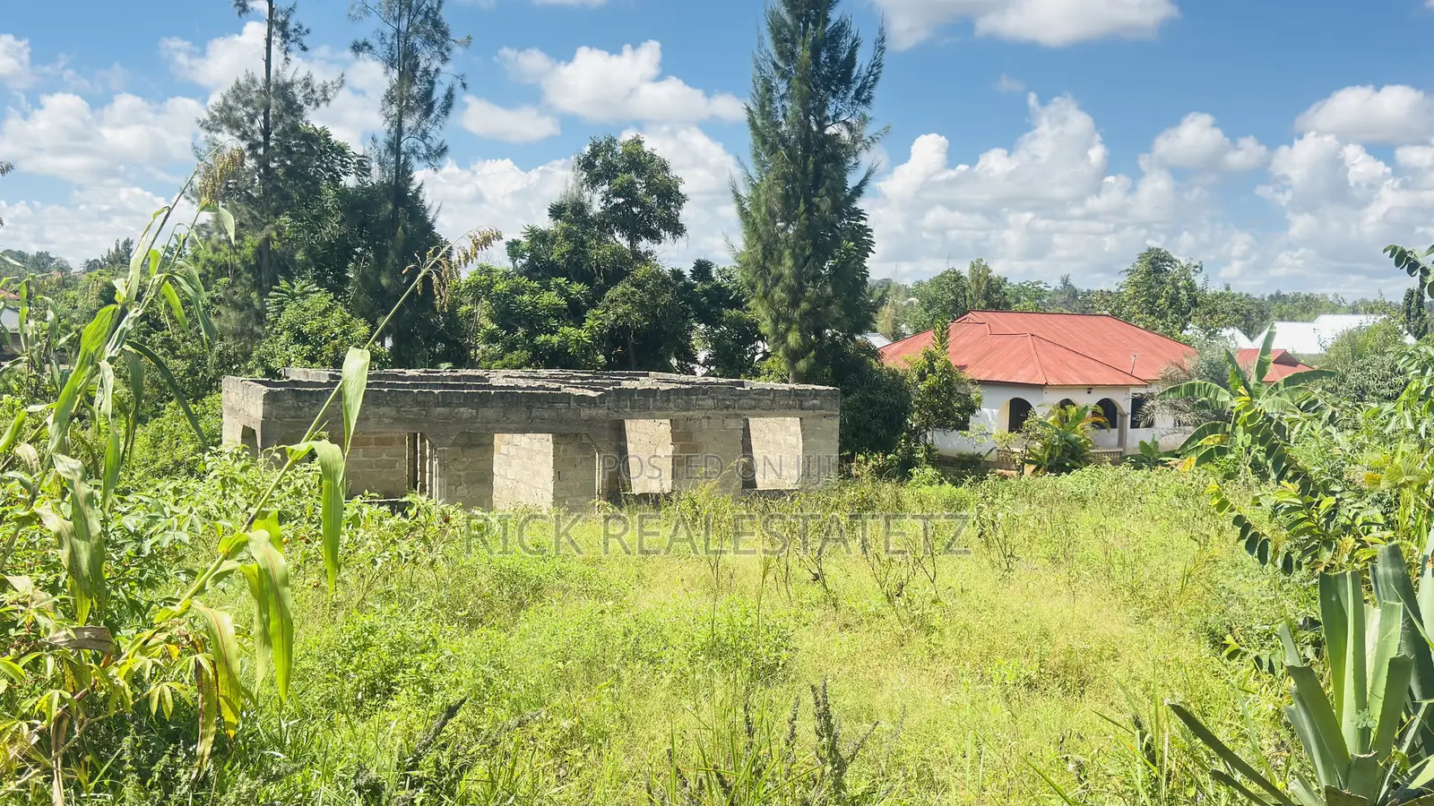 Kiwanja Kinauzwa Kangae - Mwanza