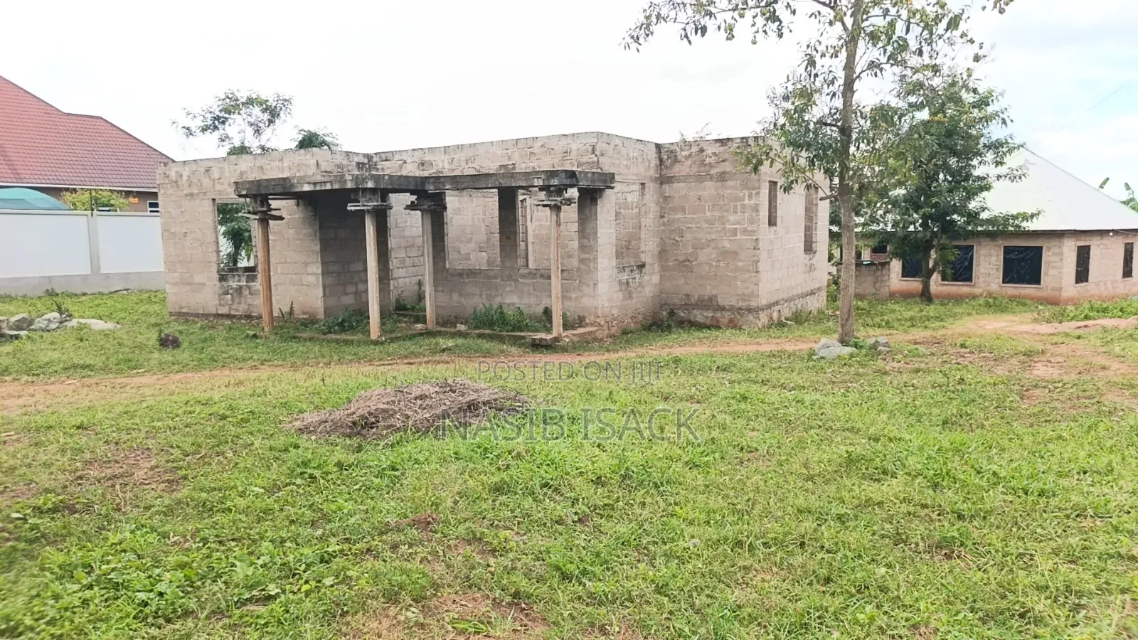 3bdrm House in Mkolani for sale