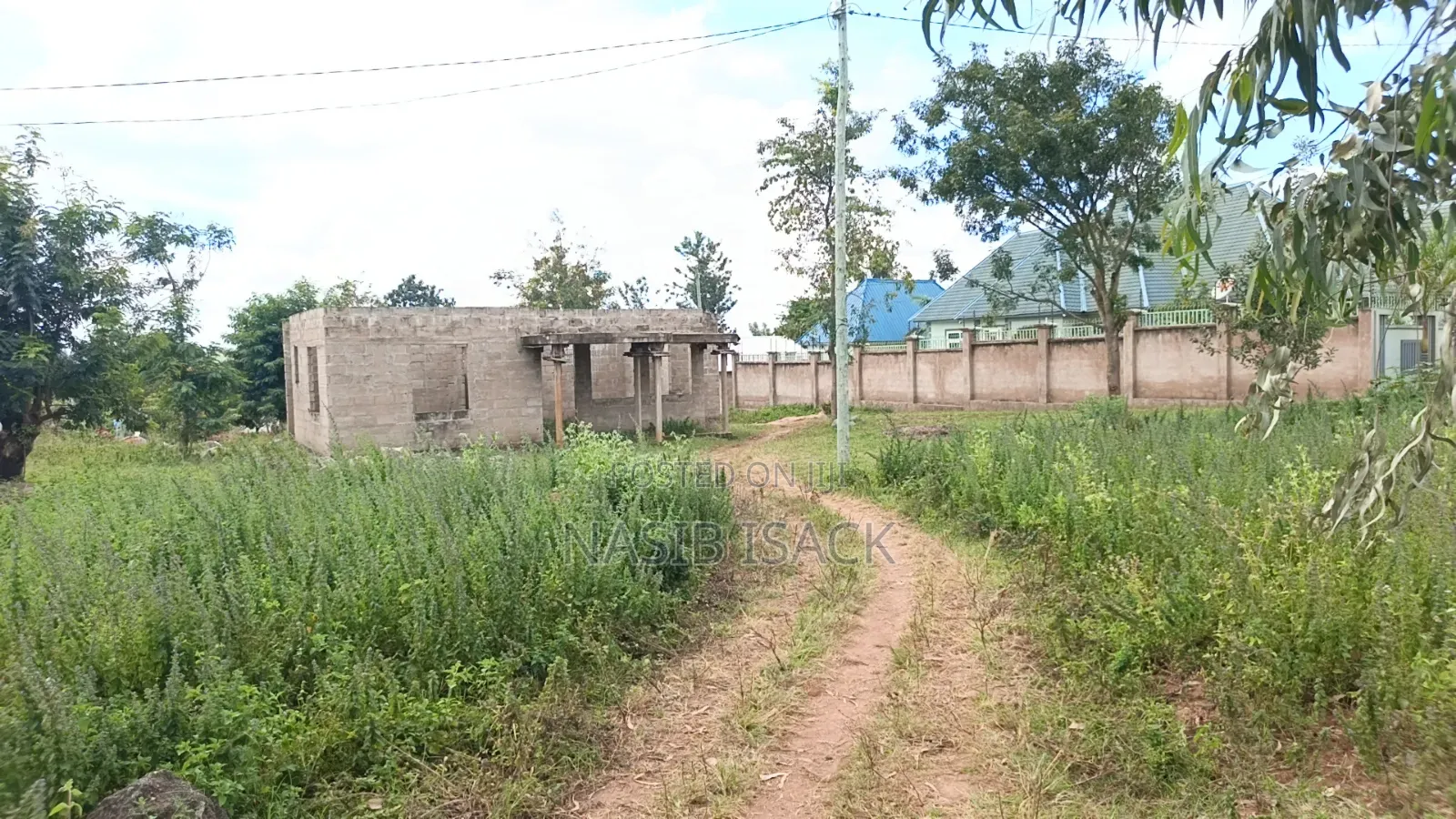 3bdrm House in Mkolani for sale